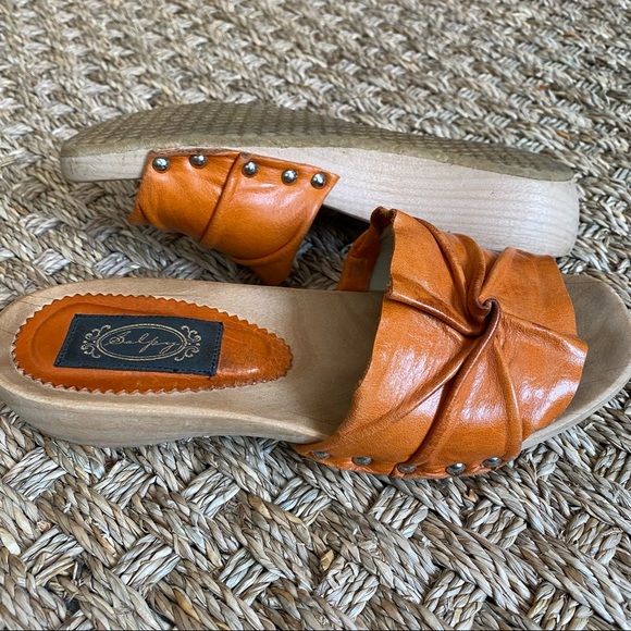 (Sold) SALPY Handmade Leather Wood Sandal Slide Anna in Burnt Orange with Studs - Picture 8 of 12